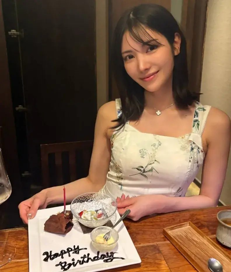 오늘자 카에데 카렌 근황 (2/2)