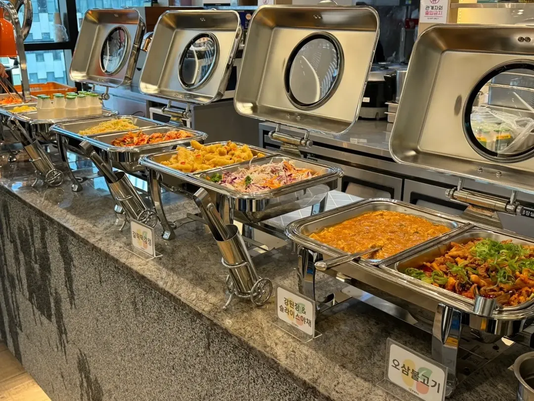 라면도 무제한, 카드 가능 5500원 한식뷔페 (8/10)