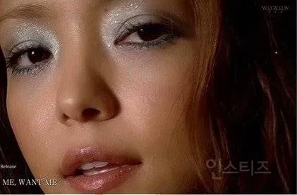 일본 갸루 패션에 큰 획을 그은 두사람.jpg (2/12)