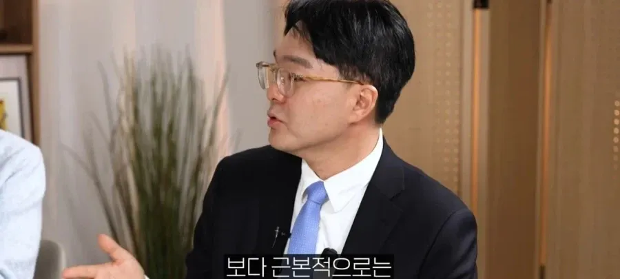 ??? : AI 판사가 잘못 판결하면 책임은 누가 짐? (3/4)