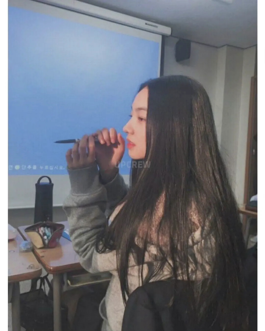 데뷔전 카리나 (10/18)