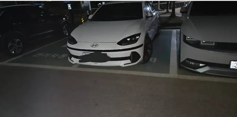 지 옆에 주차 못하게 막는 미친새끼 ㄷㄷㄷ (2/7)
