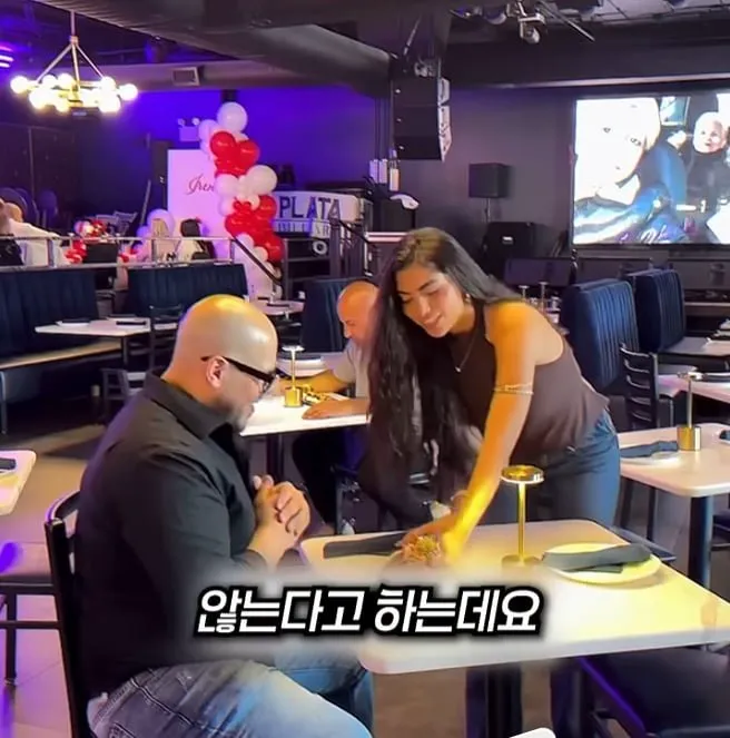 손님이 끊이지 않는 이유 (3/20)
