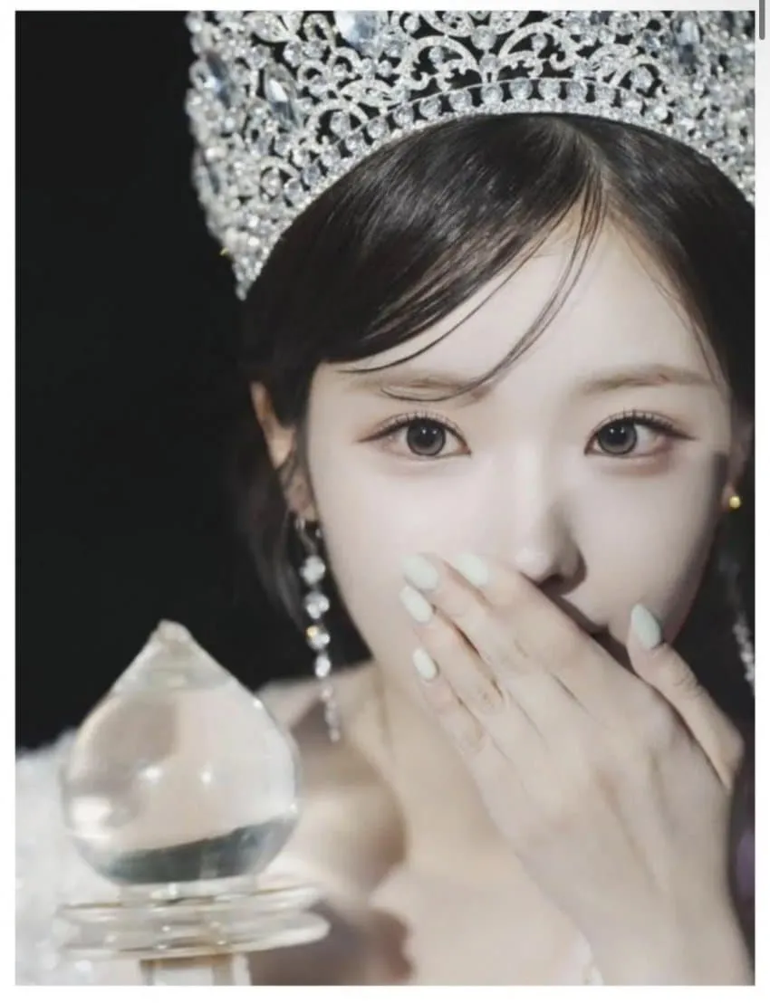 AI 아니냐는 2025 미스코리아 진 (8/11)