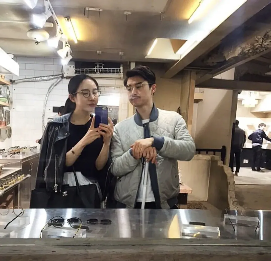여자친구가 시각장애인이 된 남자친구를 떠나지 않은 이유 (5/14)