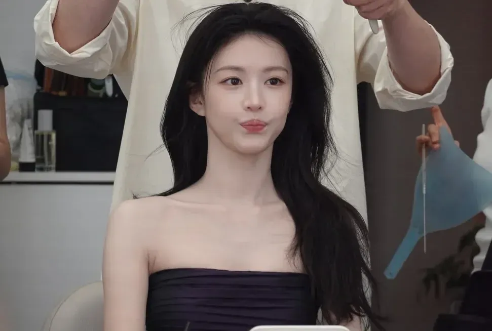 고윤정 인스타 (10/14)