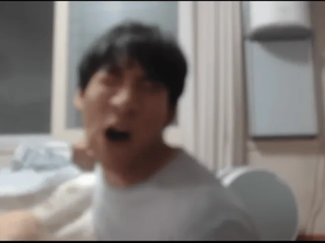 유튜버 만능발 누나의 애인..jpg (11/11)