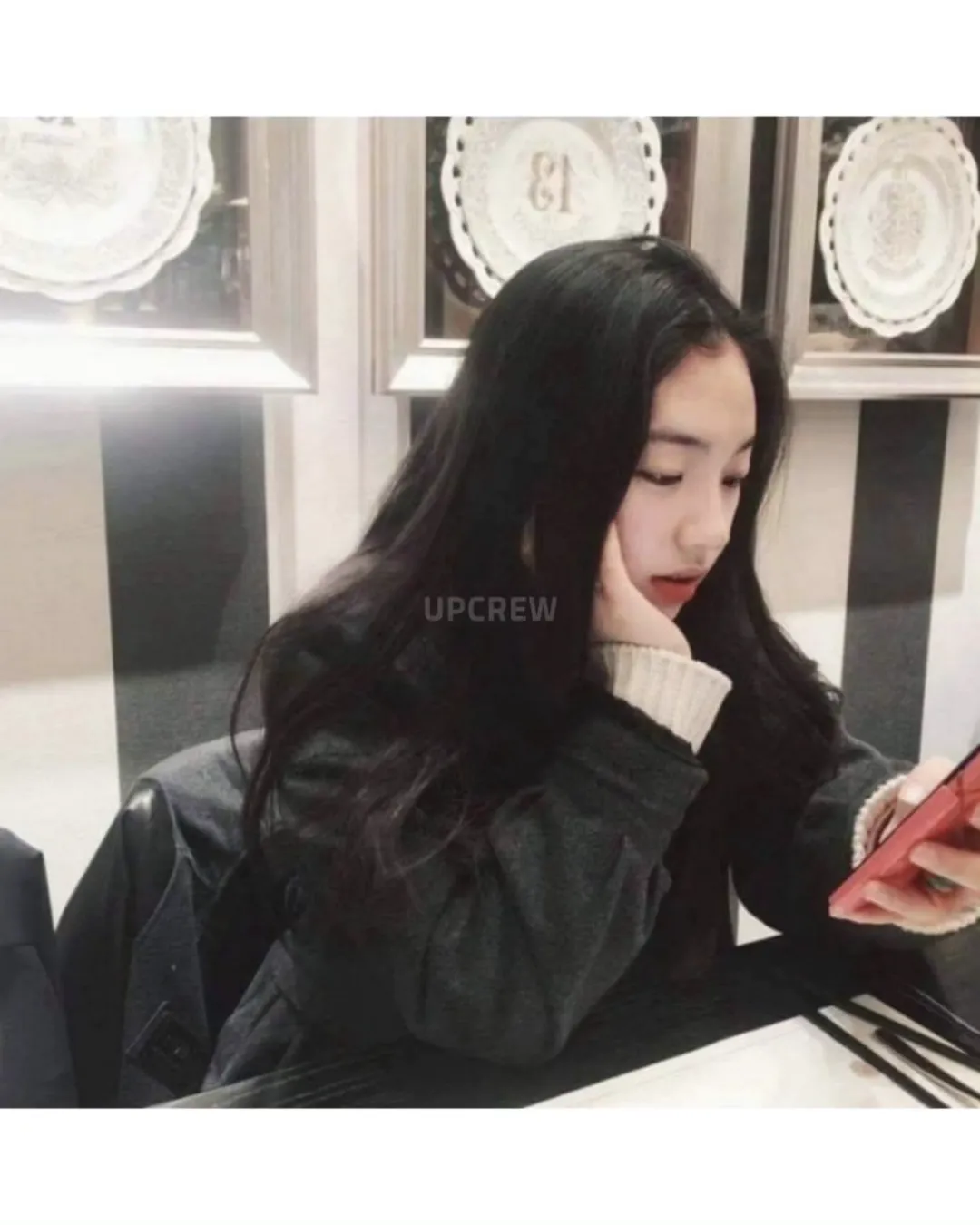 데뷔전 카리나 (2/18)
