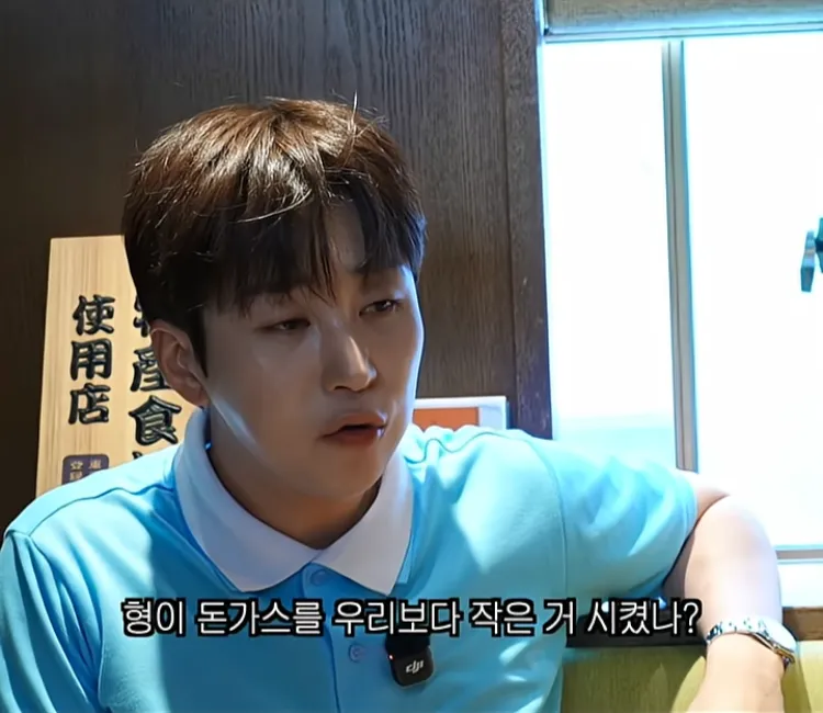 마운자로 맞고 있는데 식욕 폭발한 스윙스.jpg (2/20)