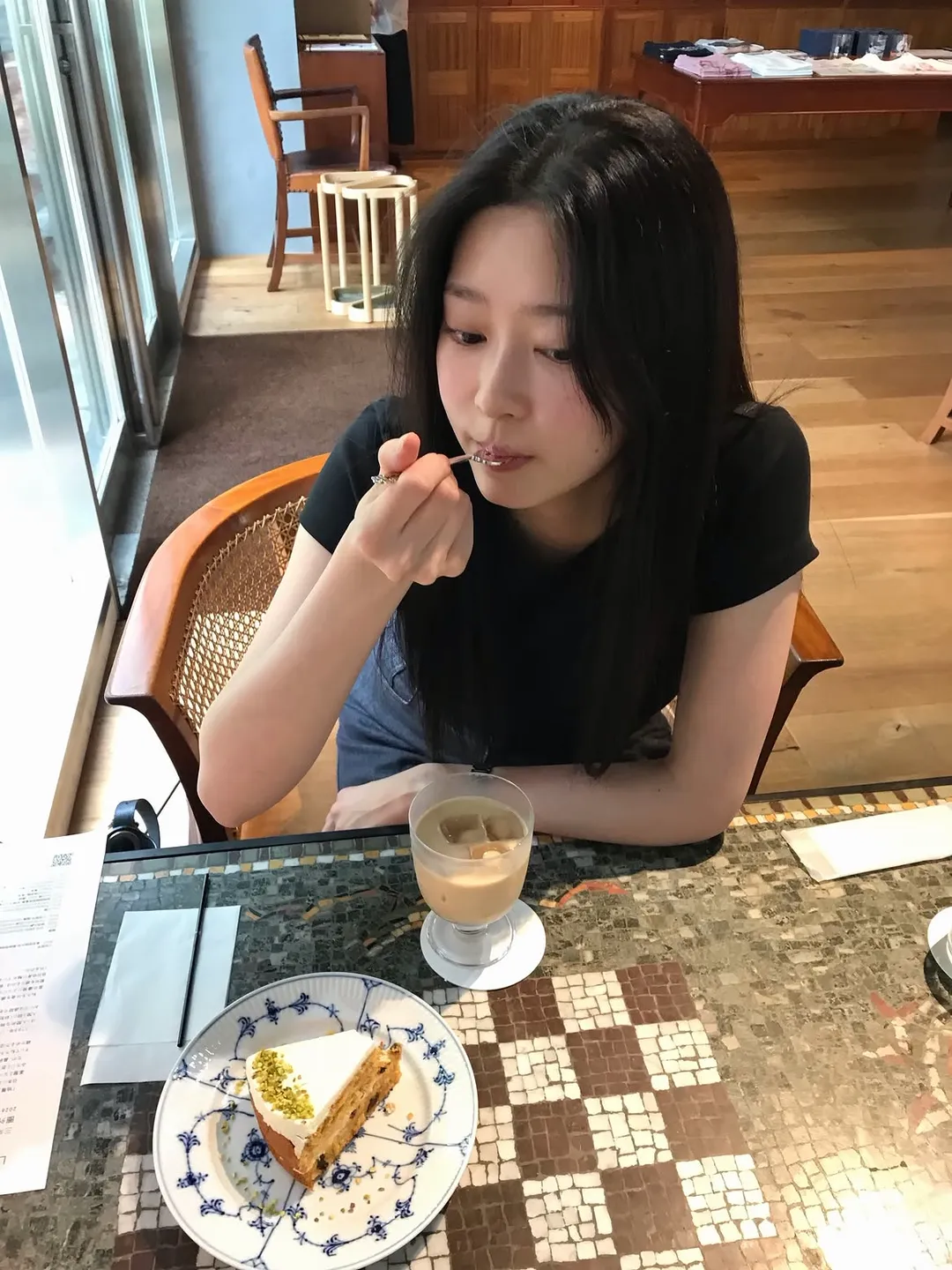 김민주 여친짤 (13/15)