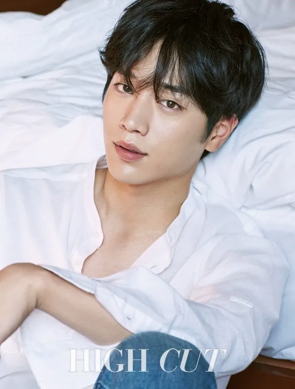 존멋 女 X 연하 男 조합 커플 55개 중 내 심장을 후드려 친 조합 고르기.jpg (4/20)