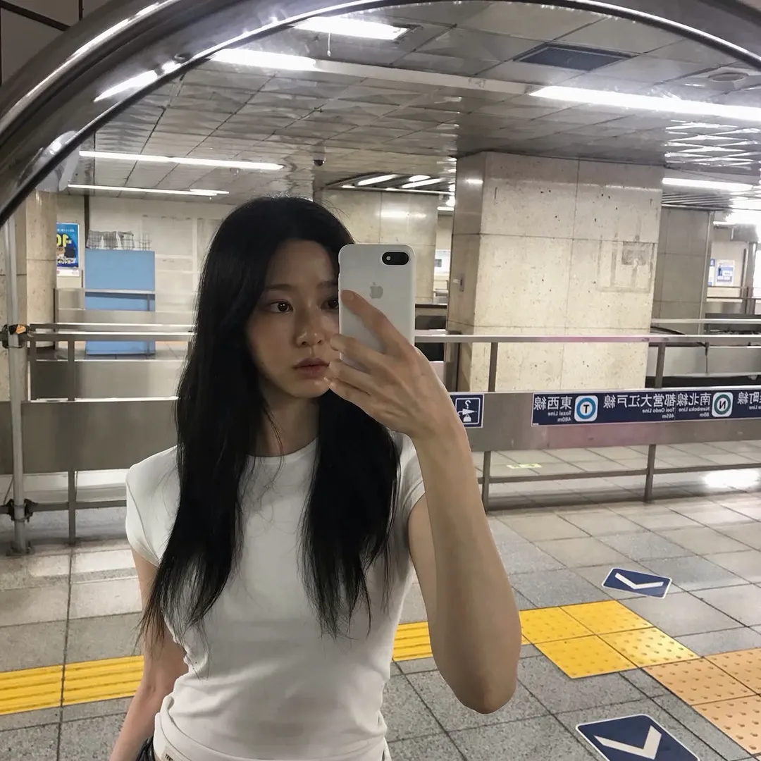 김민주 여친짤 (2/15)