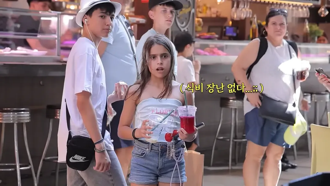 스페인에서 황제새우 100마리 먹방한 쯔양 (15/20)