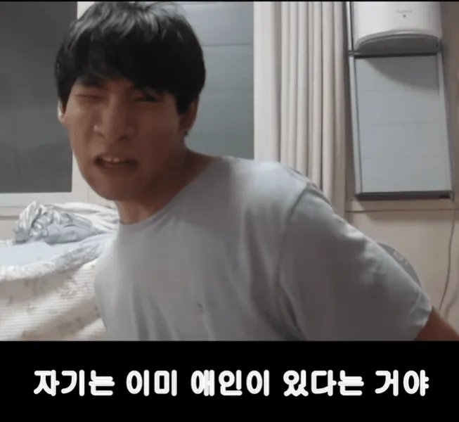 유튜버 만능발 누나의 애인..jpg (7/11)