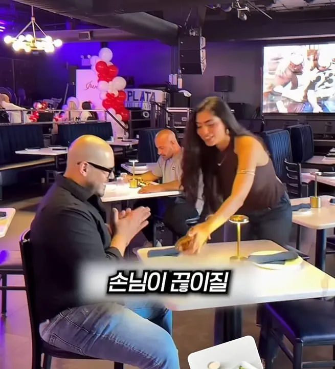 손님이 끊이지 않는 이유 (2/20)