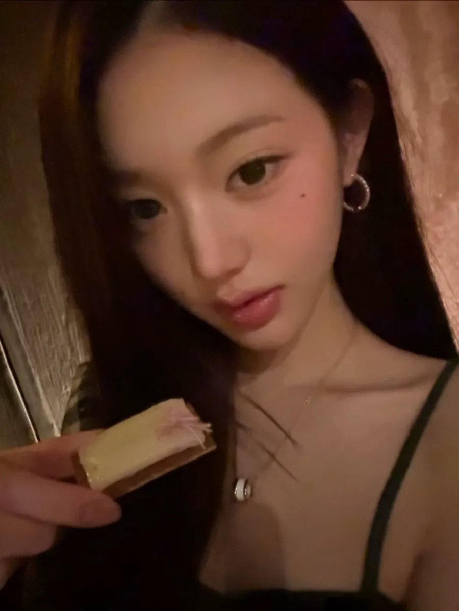 한잔하는 장원영 (2/10)