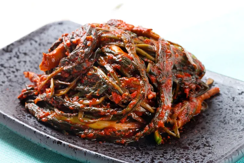짜파게티와 함께 먹을 김치 단 한가지만 고르기 (4/7)