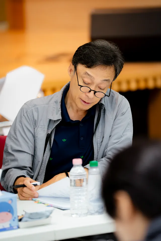 검은사제들, 사바하, 파묘 감독 장재현의 신작 <뱀피르> 배우진 공개.jpg (2/6)
