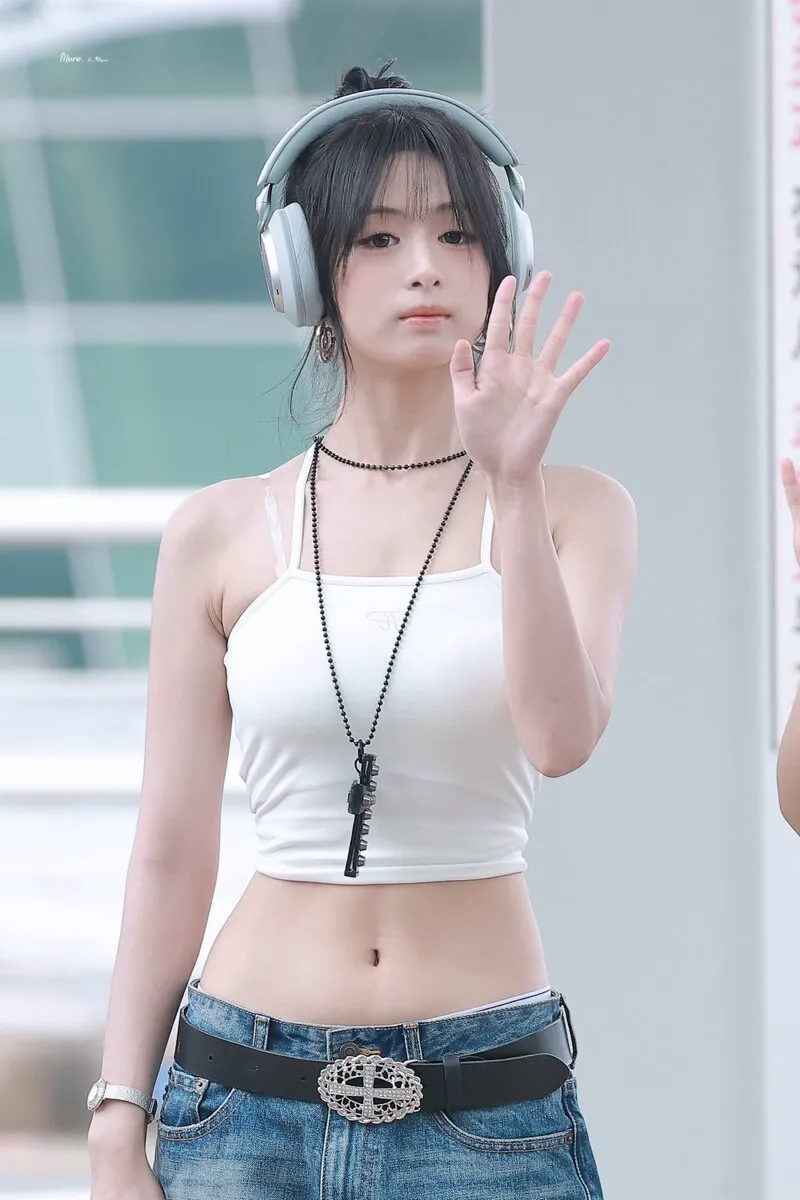 베이비몬스터 아현 몸매 (3/5)