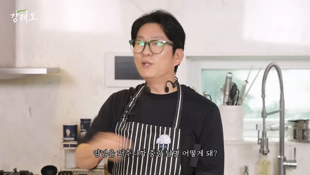 강레오가 말하는 양념육의 비밀.jpg (17/20)