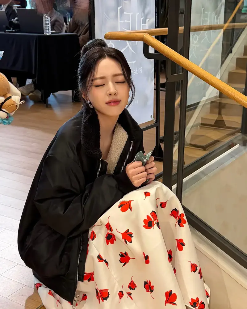 있지 유나 (2/4)
