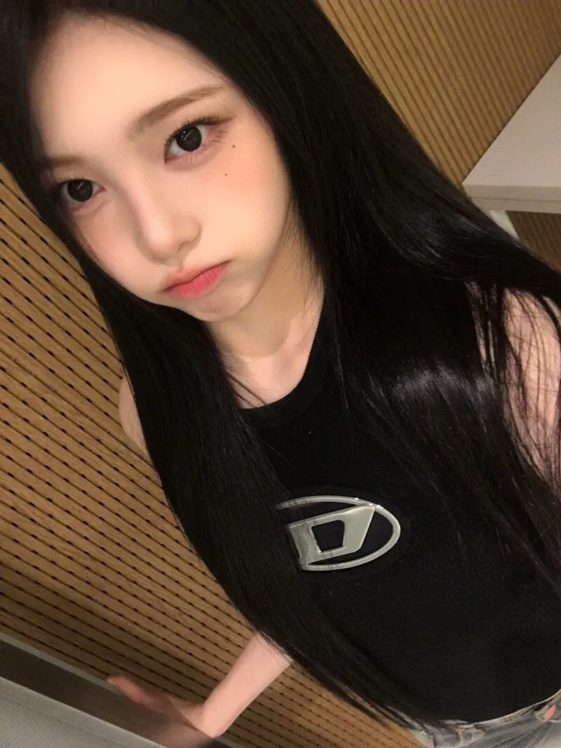 편의점 과자 먹고 눈 돌아간 JYP ㅋㅋ (2/2)